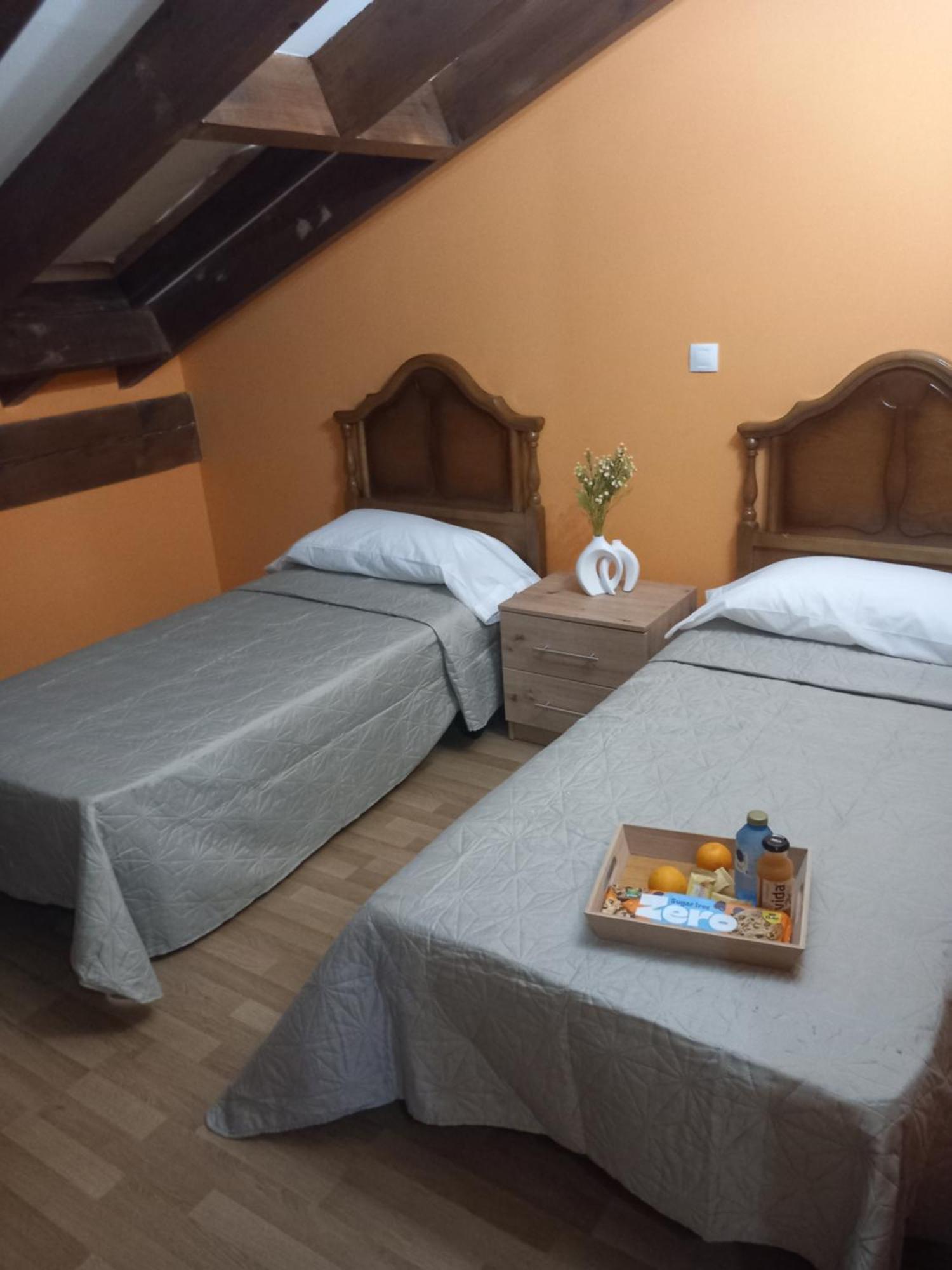 Hosteria Rio Negro Barcena de Cicero ภายนอก รูปภาพ