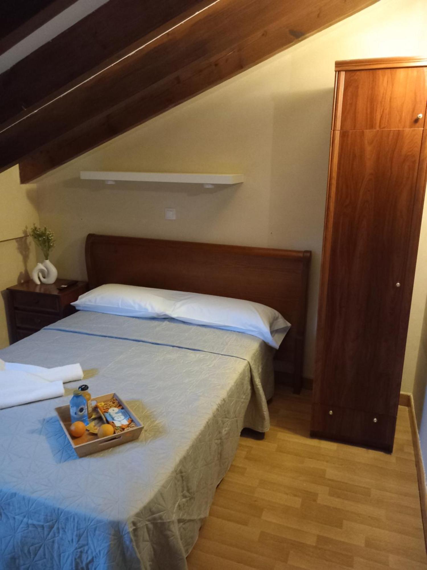 Hosteria Rio Negro Barcena de Cicero ภายนอก รูปภาพ