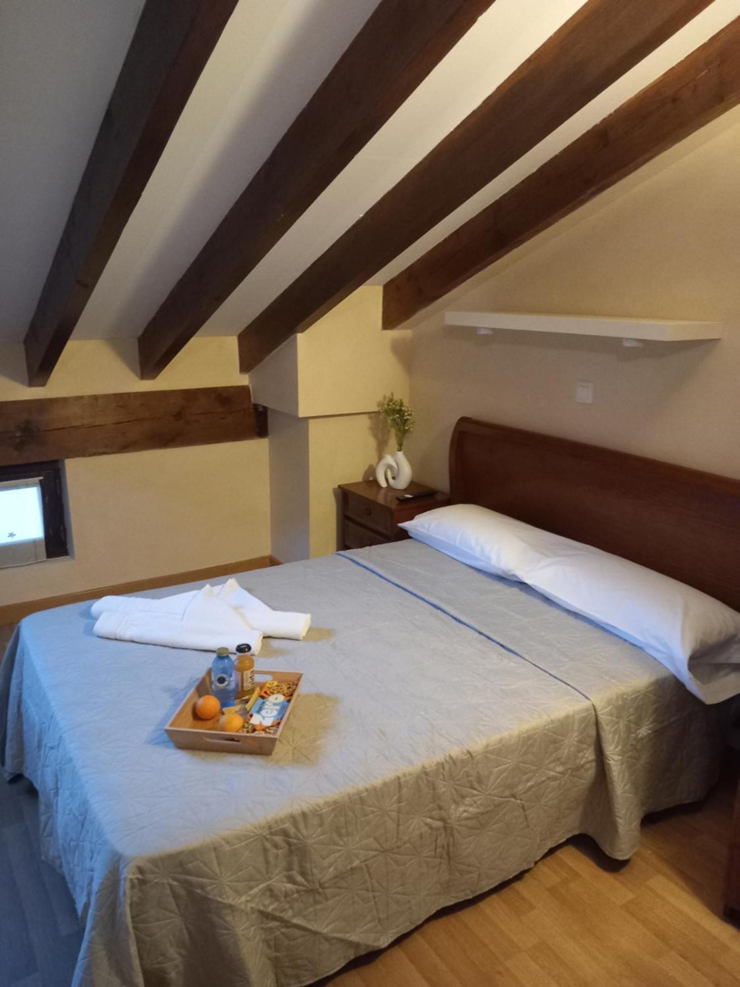 Hosteria Rio Negro Barcena de Cicero ภายนอก รูปภาพ